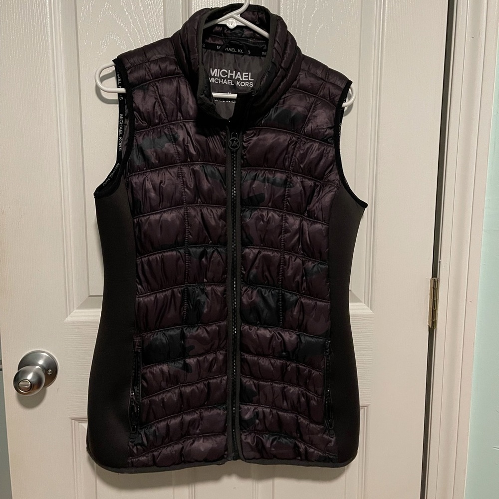 Michael Kors Camo Print Puffer Vest